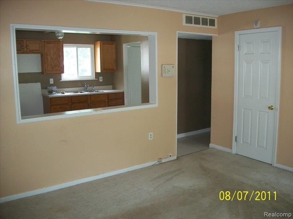 25930 Superior Road Taylor, MI 48180 - Photo 5 of 6 living room 2 pic