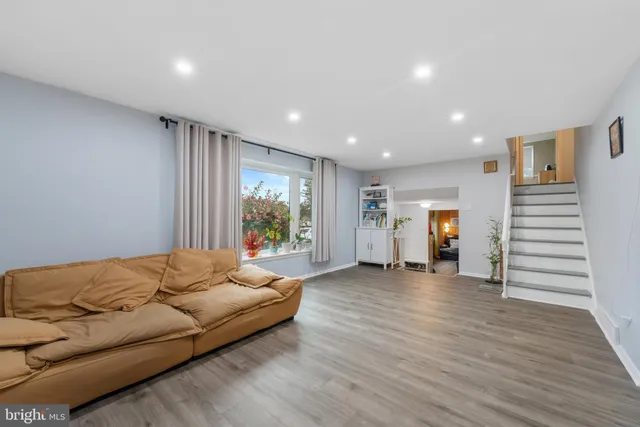 $649,950 | 416 Emerson Road, Huntingdon Valley, PA 19006