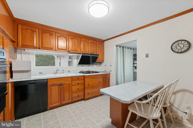 $649,950 | 416 Emerson Road, Huntingdon Valley, PA 19006