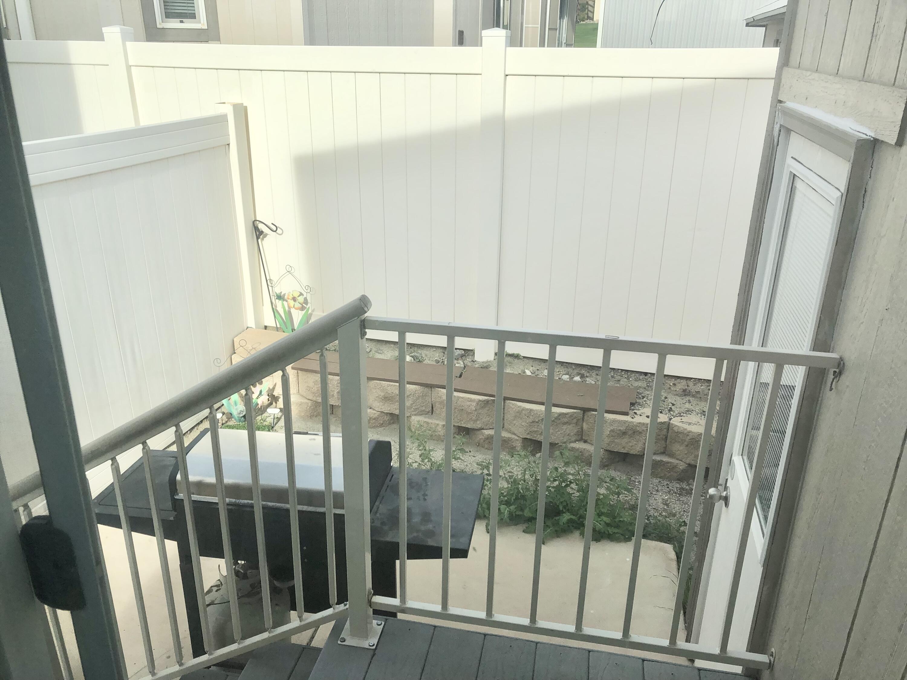 74711 Dillon Road Desert Hot Springs, CA 92241 - Photo 15 of 44 a view of a balcony