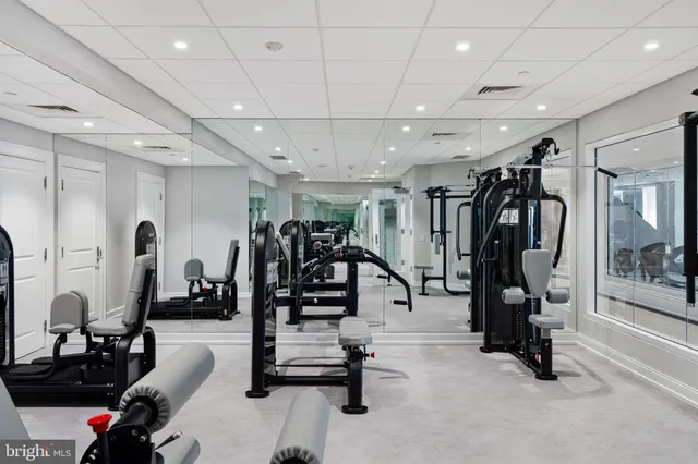 $4,200 | 50 South 16th Street, Unit 4304, Philadelphia, PA 19103