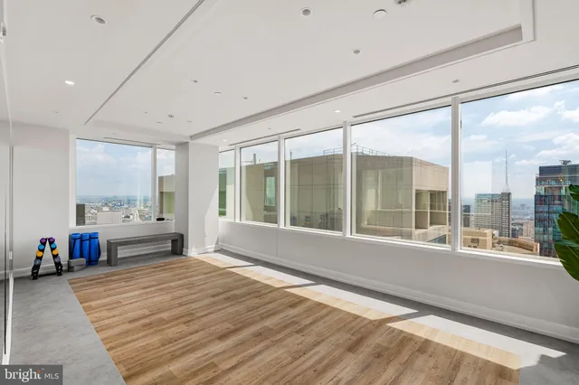 $4,200 | 50 South 16th Street, Unit 4304, Philadelphia, PA 19103