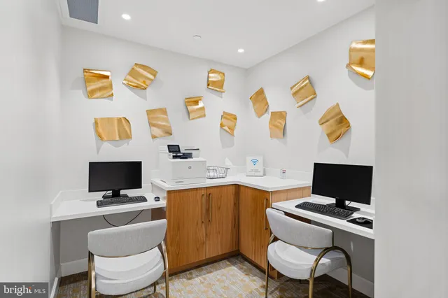 $4,200 | 50 South 16th Street, Unit 4304, Philadelphia, PA 19103