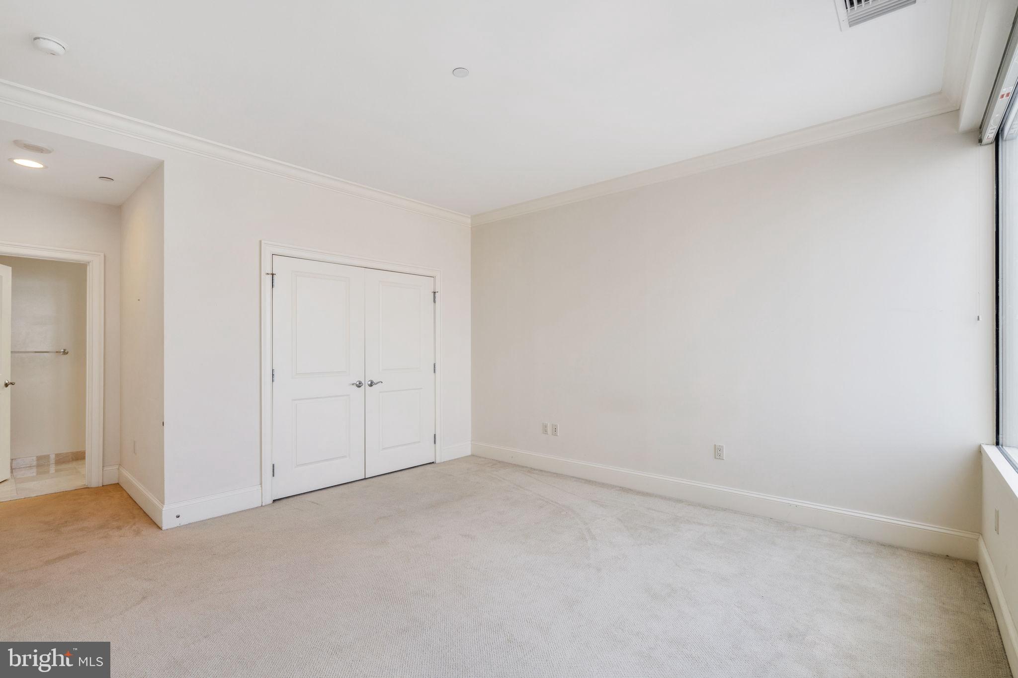 50 South 16th Street, Unit 4304 Philadelphia, PA 19103 - Photo 10 of 43 a view of room