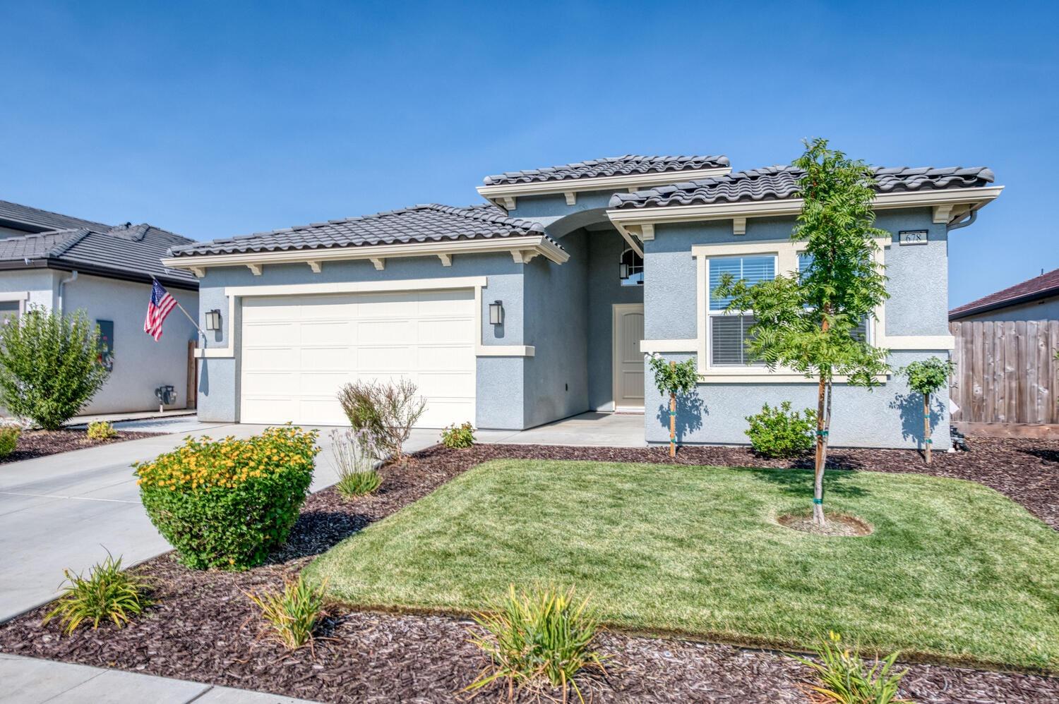 678 Alpine Way Madera, CA 93636 - Photo 1 of 37 Gallery Image 1
