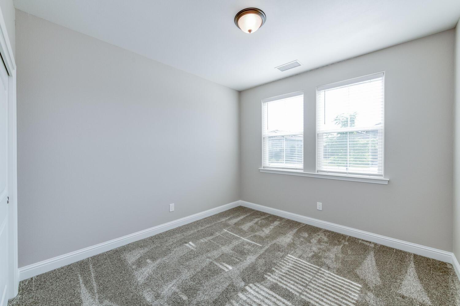 678 Alpine Way Madera, CA 93636 - Photo 16 of 37 Gallery Image 16