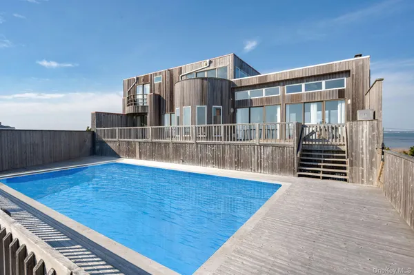 $125,000 | 40 Dune Road, Hampton Bays, NY 11959