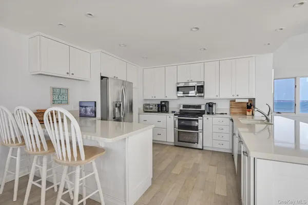 $125,000 | 40 Dune Road, Hampton Bays, NY 11959