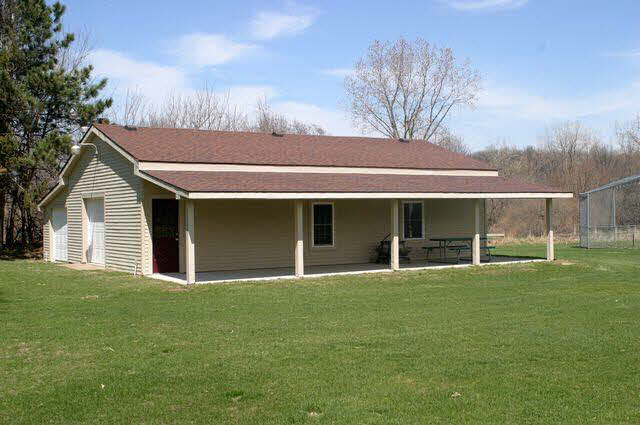 9316 Jackman Road Temperance, MI 48182 - Photo 7 of 20 Covered patio