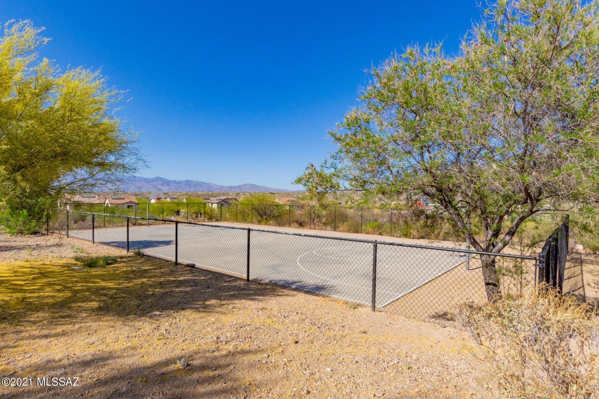5609 South Sunrise Peak Road Tucson, AZ 85747 - Photo 37 of 39