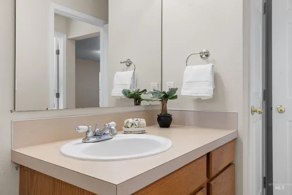 $219,700 | 8909 West Irving Street, Unit 101, Boise, ID 83704