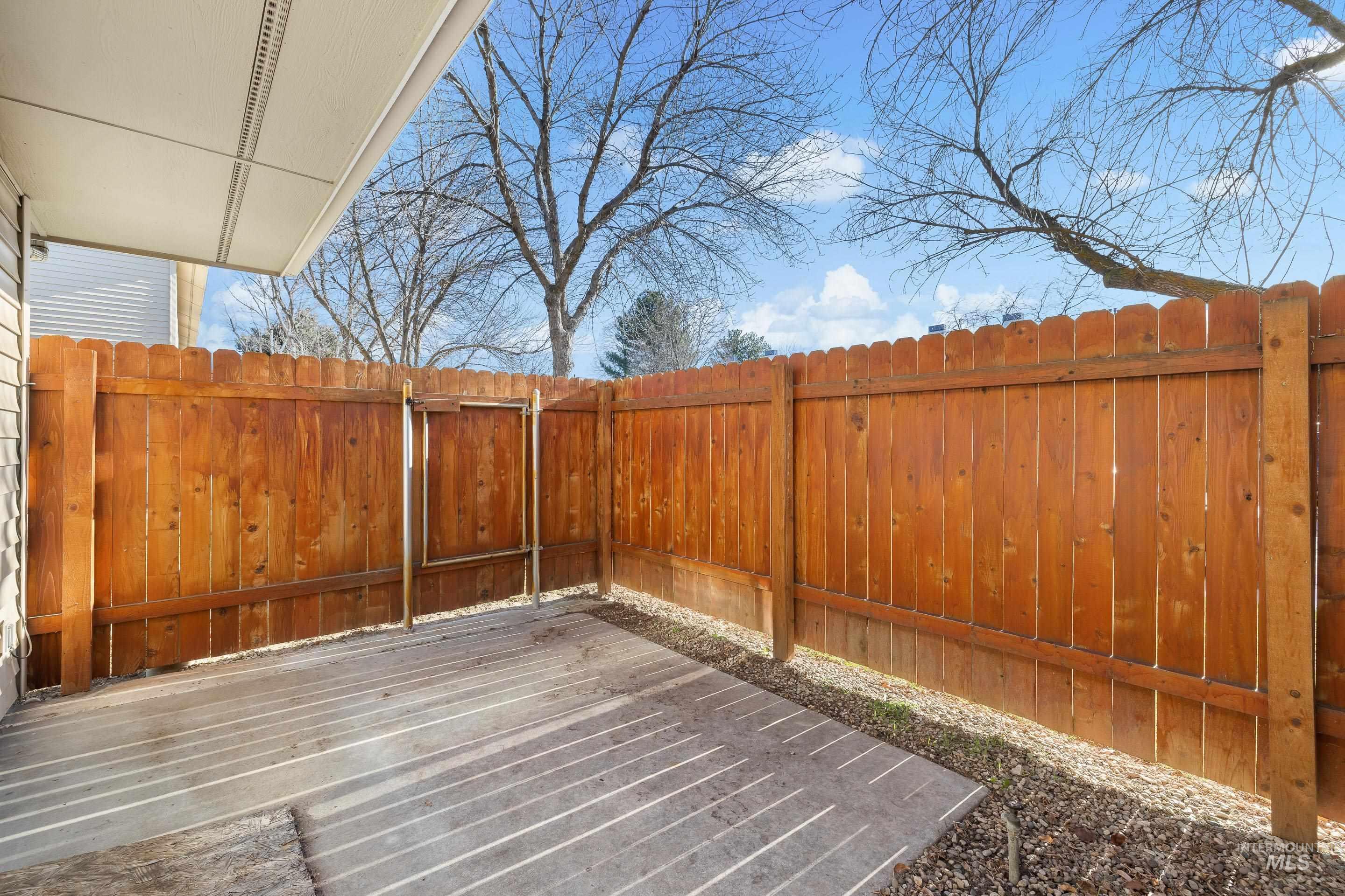 8909 West Irving Street, Unit 101 Boise, ID 83704 - Photo 25 of 33 Private fenced area