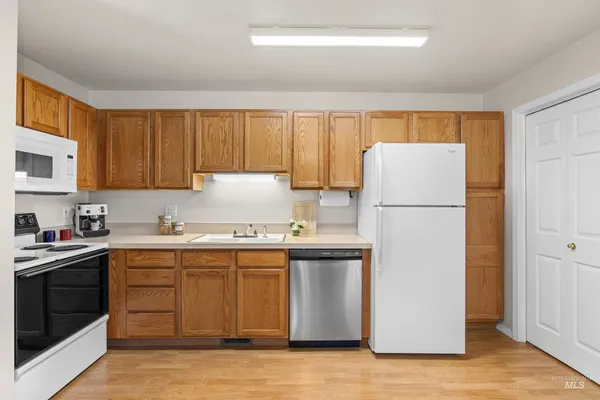 $219,700 | 8909 West Irving Street, Unit 101, Boise, ID 83704
