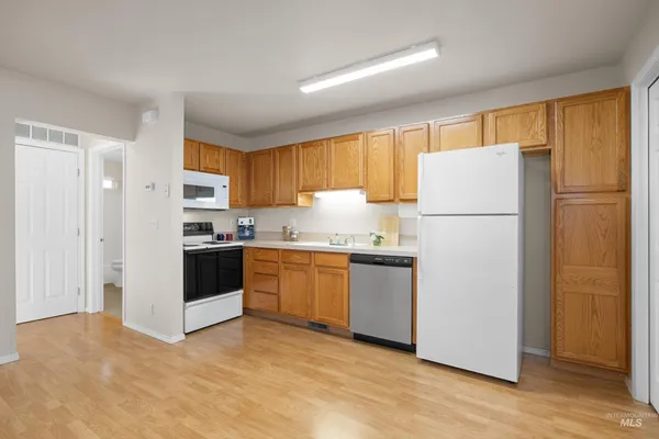 $219,700 | 8909 West Irving Street, Unit 101, Boise, ID 83704