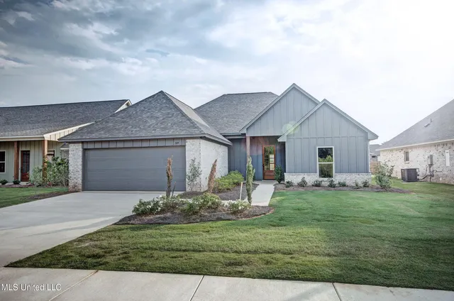 $359,900 | 109 Southern Oak Way, Unit LOT 55, Canton, MS 39046