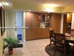 5005 Collins Avenue, Unit 1422 Miami Beach, FL 33140 - Photo 1 of 20