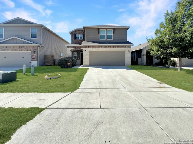 $1,800 | 122 Texas Lantana, New Braunfels, TX 78130