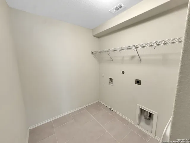 $1,800 | 122 Texas Lantana, New Braunfels, TX 78130