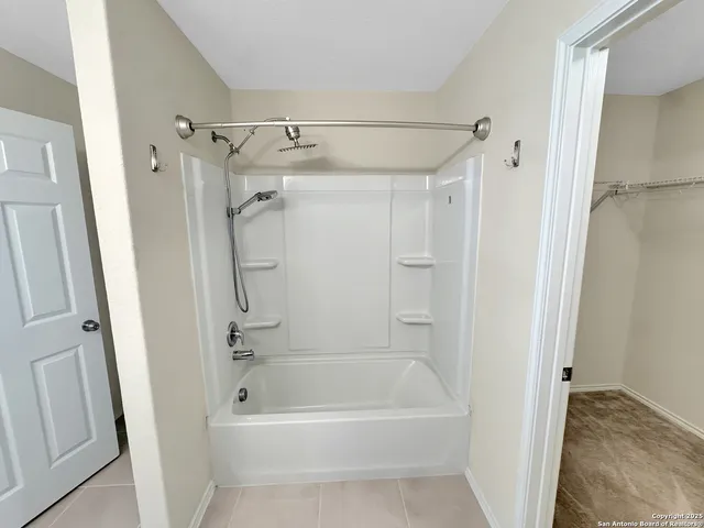 $1,800 | 122 Texas Lantana, New Braunfels, TX 78130