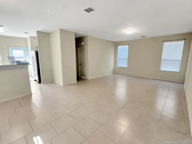 $1,800 | 122 Texas Lantana, New Braunfels, TX 78130