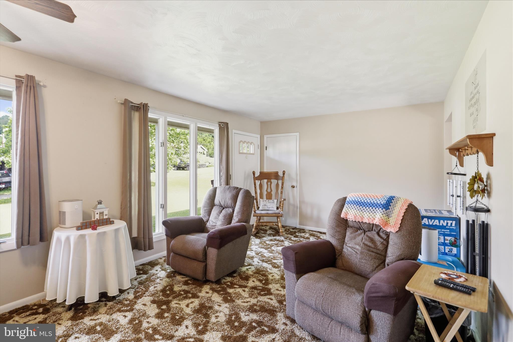 24712 Red Maple Road Southwest McCoole, MD 21562 - Photo 15 of 40 Living Room View 3