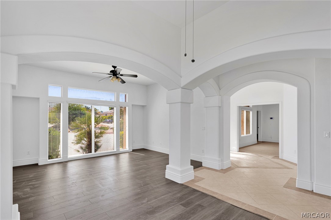 16233 Ridge View Drive Apple Valley, CA 92307 - Photo 7 of 60