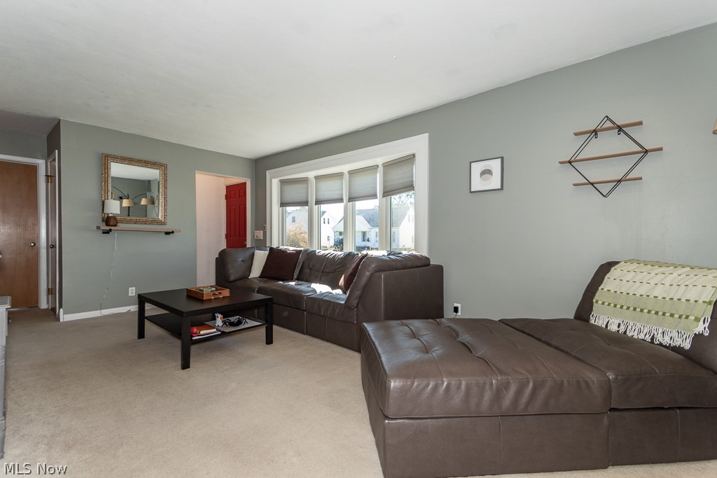 30421 Oakdale Road Willowick, OH 44095 - Photo 4 of 35