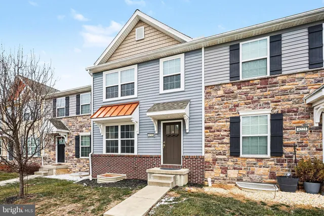 $2,100 | 4235 Wild Orchid Lane, Enola, PA 17025