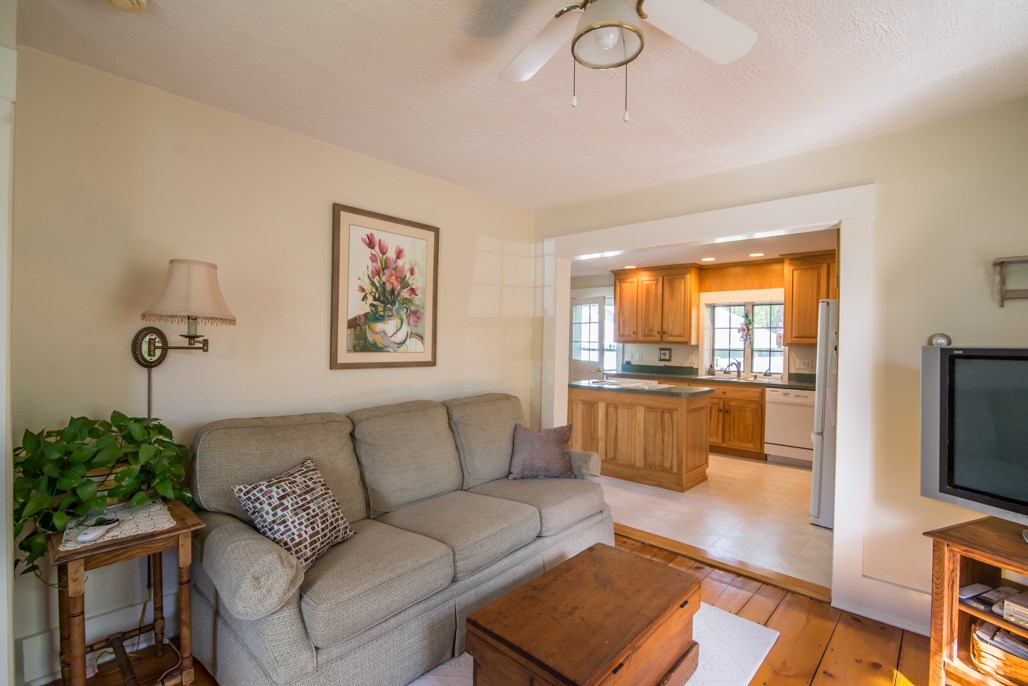 10 Hampstead Road Danville, NH 03819 - Photo 22 of 23