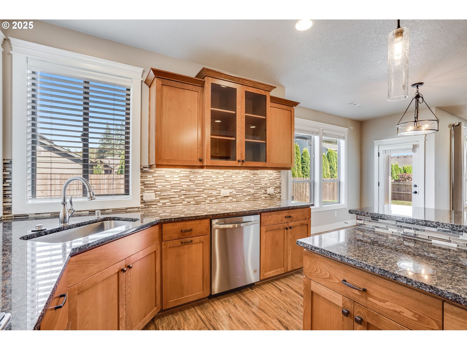 750 North 47th Avenue Ridgefield, WA 98642 - Photo 8 of 39 Kitchen