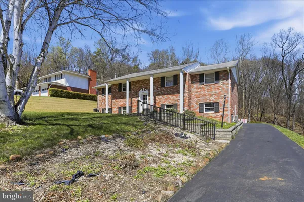 $329,777 | 609 Wellington Lane, Cumberland, MD 21502