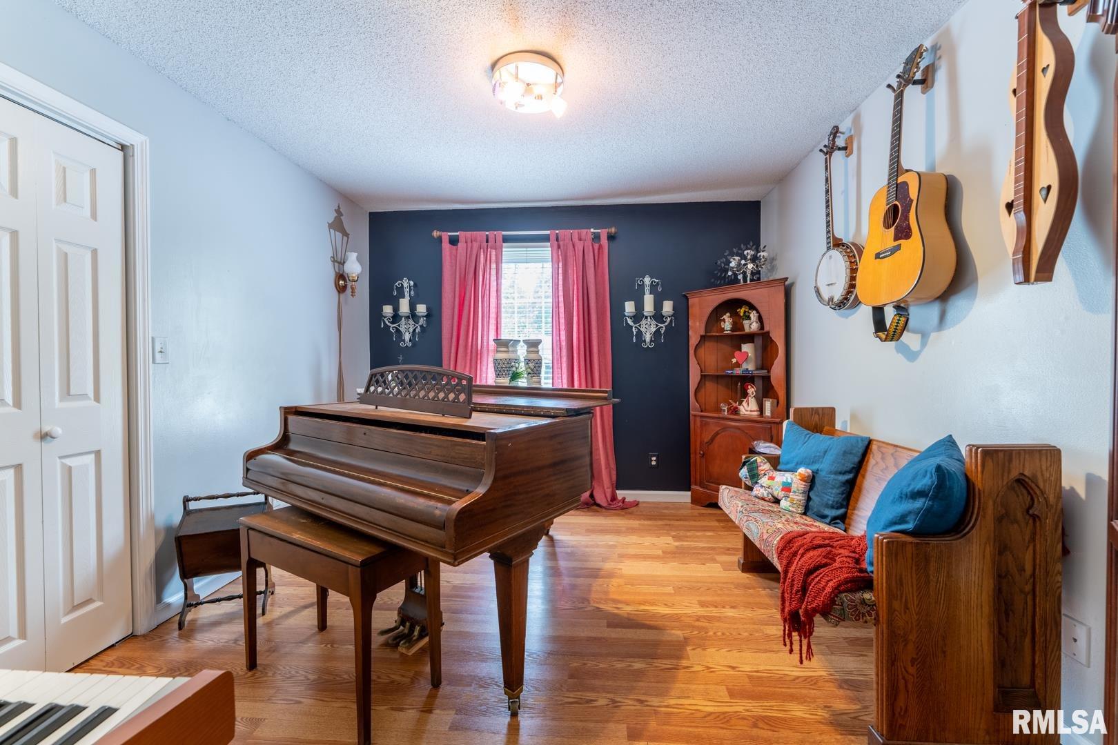 1906 Calico Road Marion, IL 62959 - Photo 19 of 50