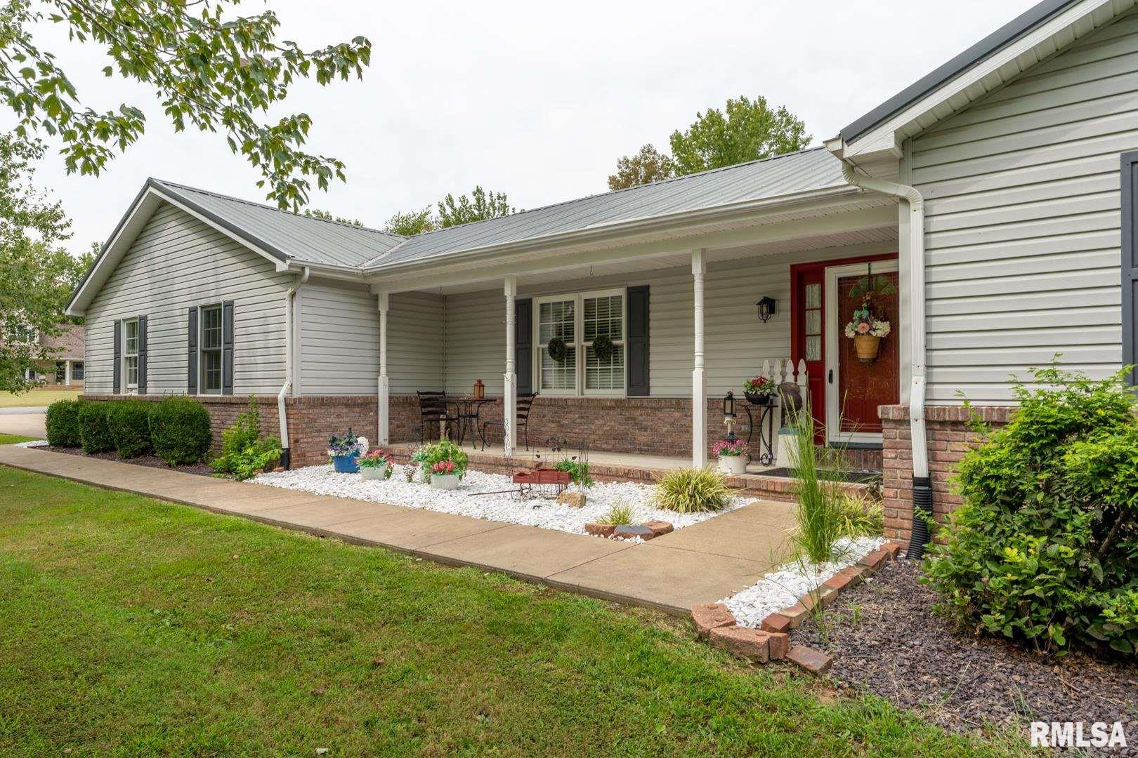 1906 Calico Road Marion, IL 62959 - Photo 3 of 50