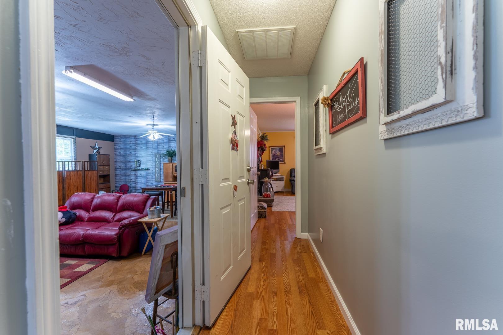 1906 Calico Road Marion, IL 62959 - Photo 27 of 50