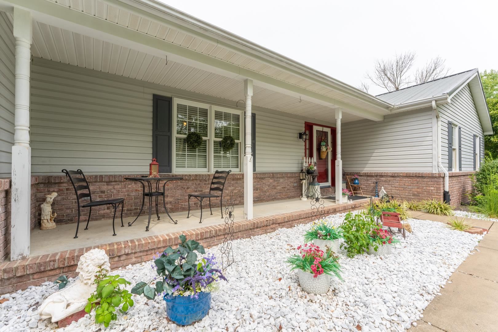 1906 Calico Road Marion, IL 62959 - Photo 4 of 50
