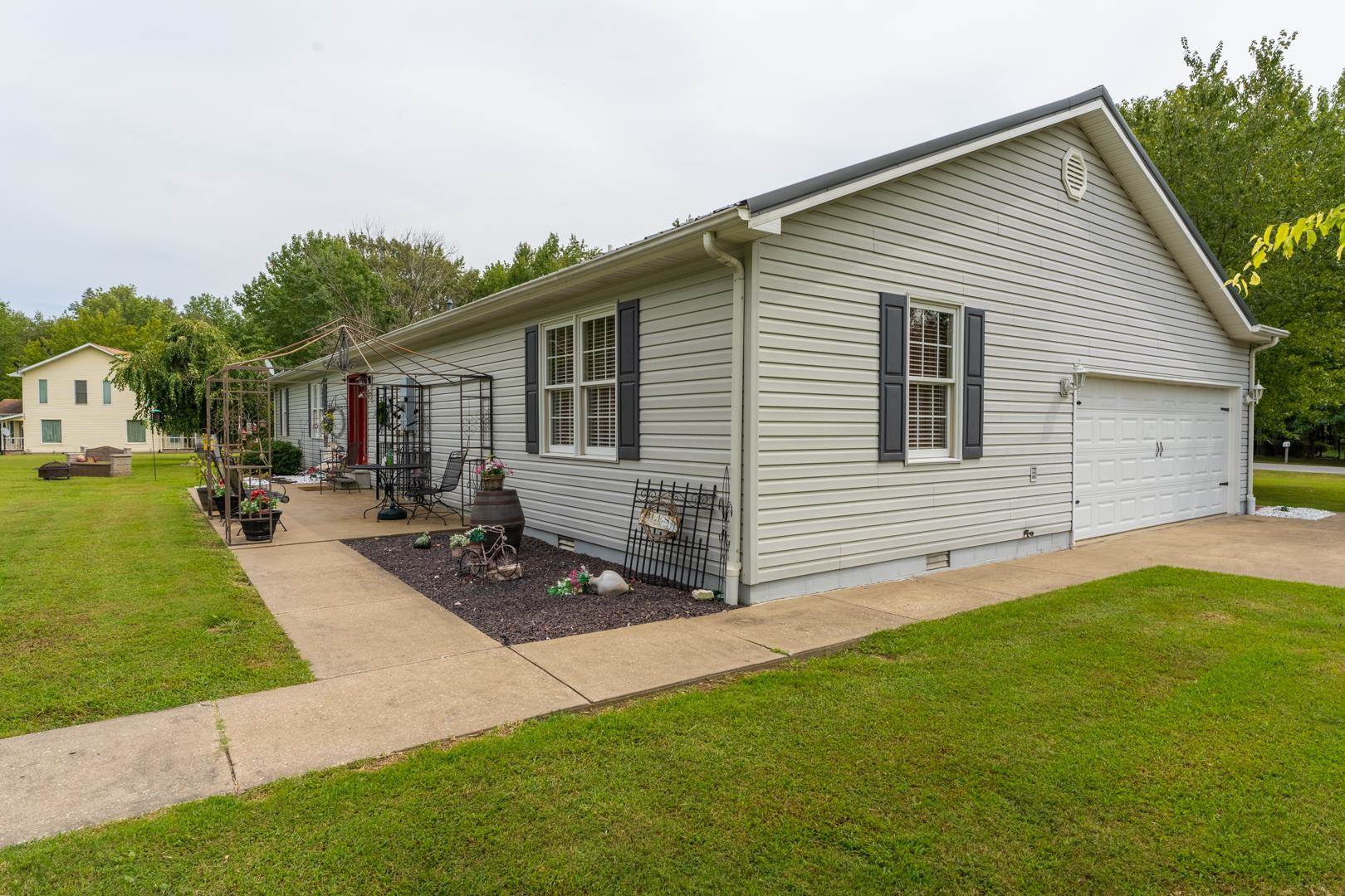 1906 Calico Road Marion, IL 62959 - Photo 37 of 50