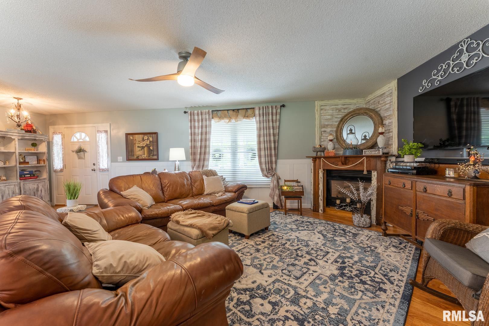 1906 Calico Road Marion, IL 62959 - Photo 5 of 50