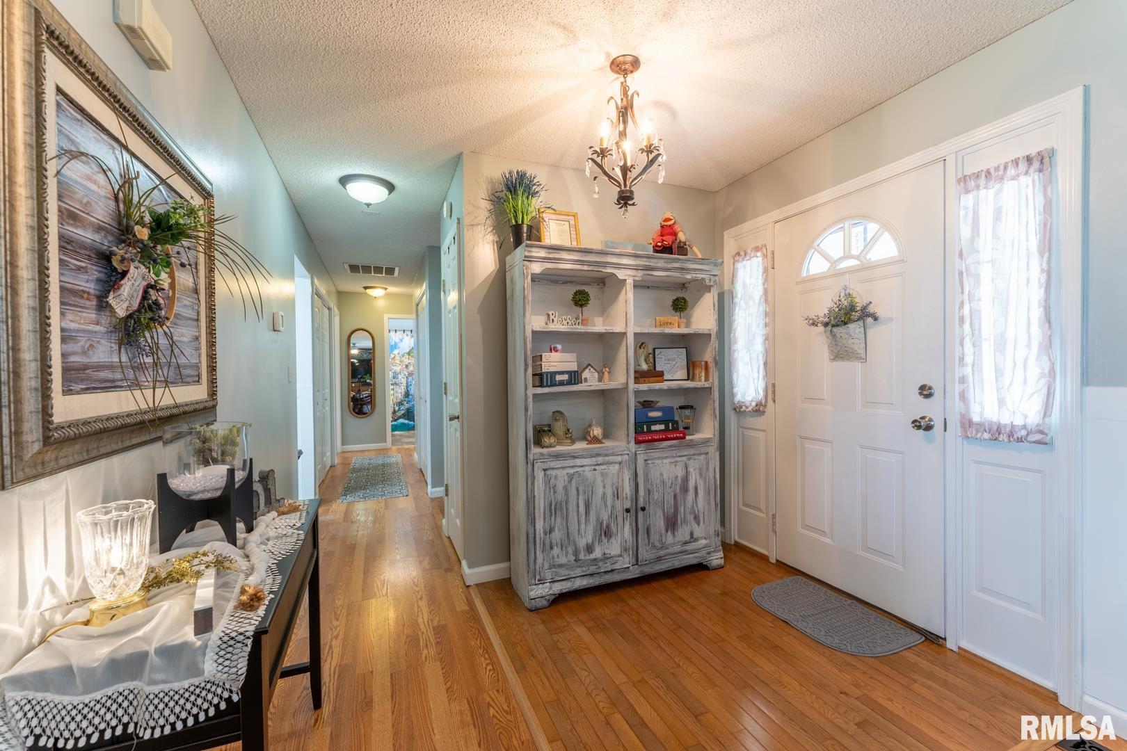 1906 Calico Road Marion, IL 62959 - Photo 7 of 50