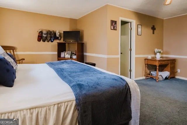 a room with a table and chairs