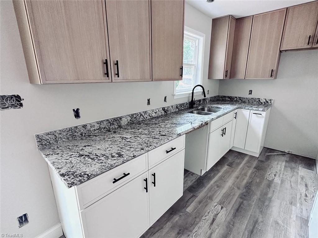 4840 Reid Road Winston-Salem, NC 27107 - Photo 7 of 8 Kitchen