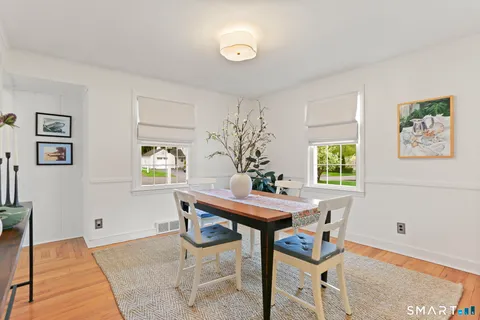 $899,000 | 10 Millspaugh Drive, Fairfield, CT 06824