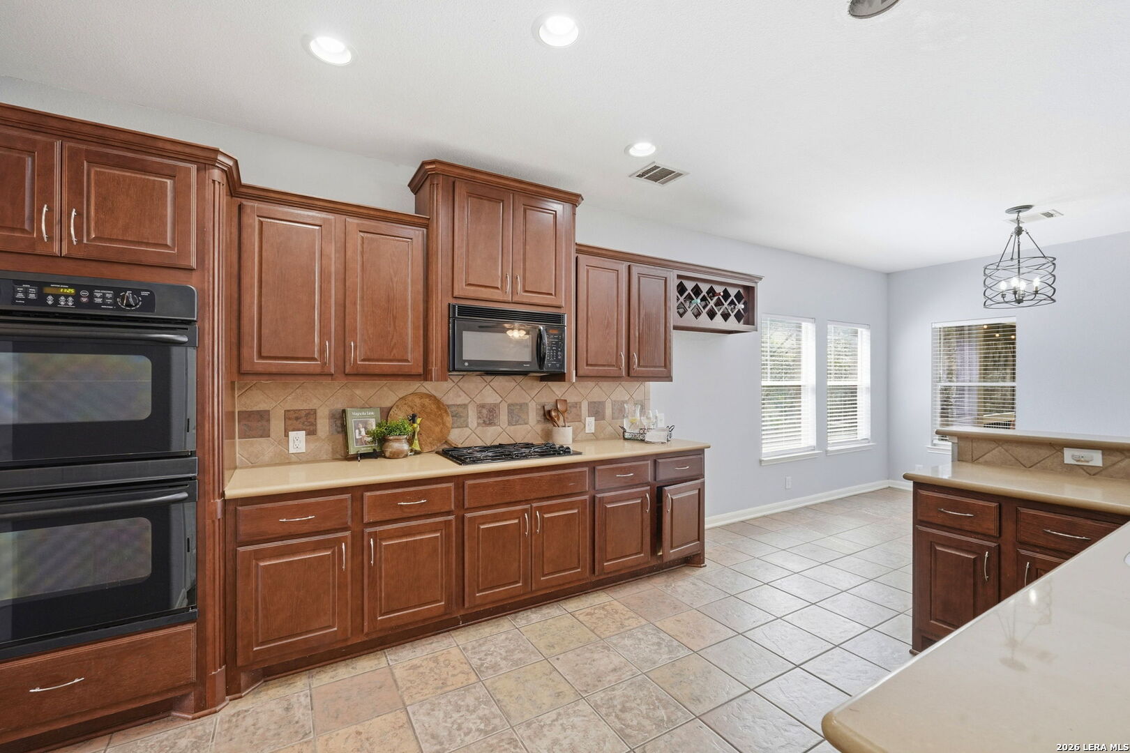 9116 Pedernales Rio Helotes, TX 78023 - Photo 21 of 73