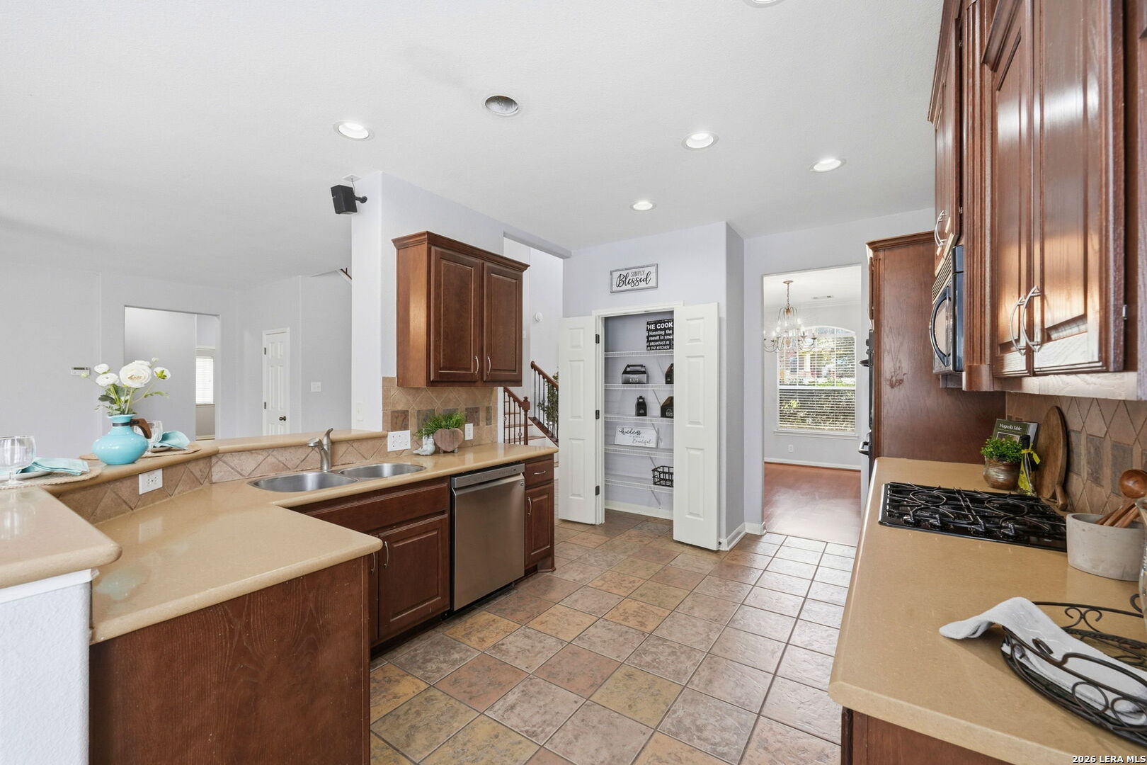 9116 Pedernales Rio Helotes, TX 78023 - Photo 22 of 73