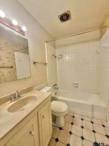 $1,350 | 4014 Appletree Lane, Tyler, TX 75701