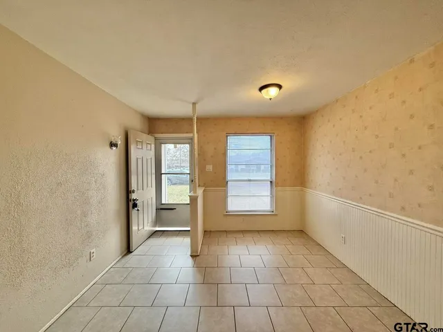 $1,350 | 4014 Appletree Lane, Tyler, TX 75701