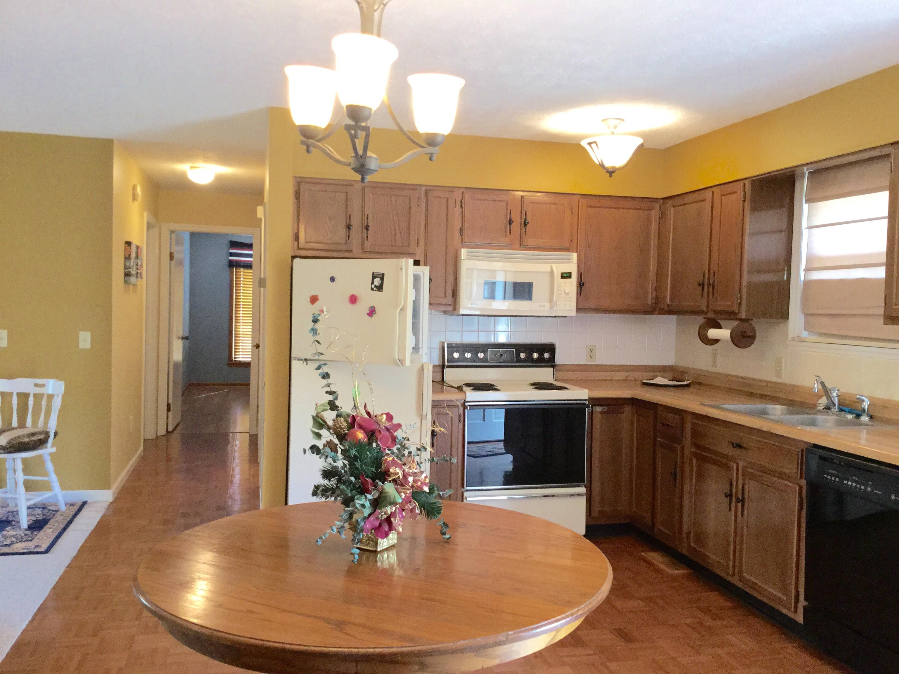 1006 Blue Top Road Tazewell, TN 37879 - Photo 13 of 30 image