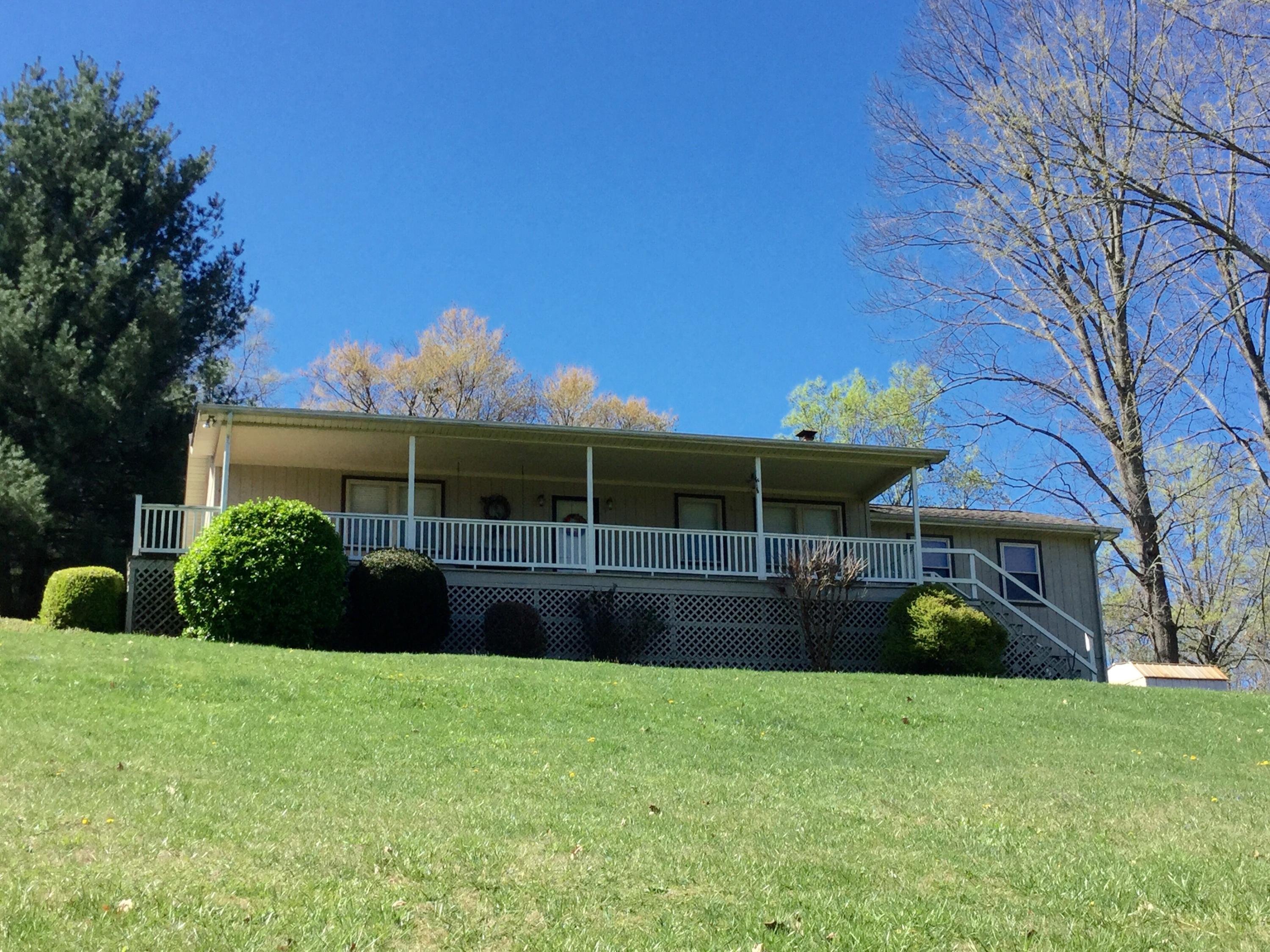 1006 Blue Top Road Tazewell, TN 37879 - Photo 3 of 30 image