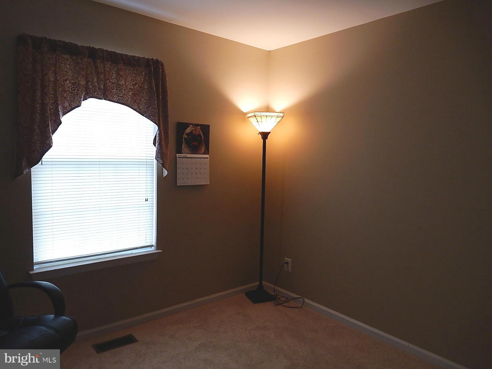 325 Millbrook Terrace Leesburg, VA 20176 - Photo 14 of 20