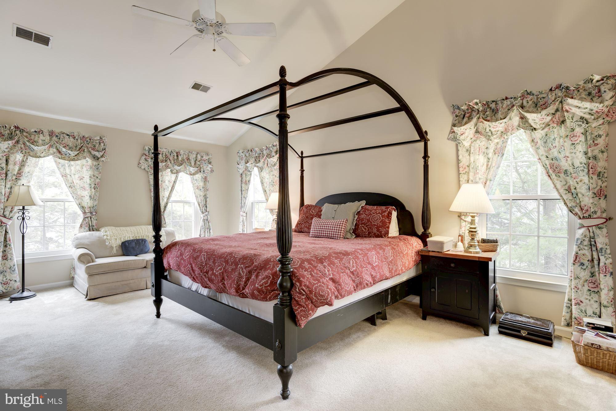 2201 Milburn Lane Reston, VA 20191 - Photo 18 of 30 Bedroom (Master)