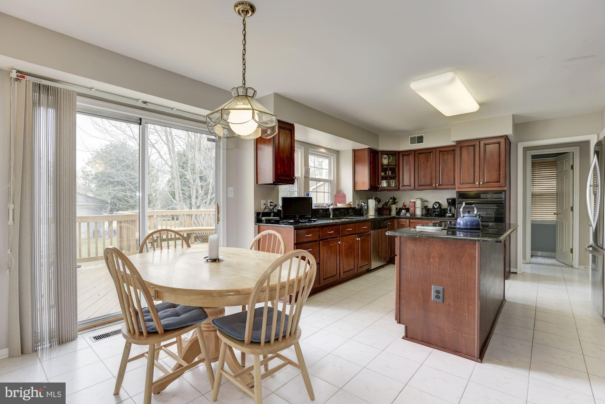2201 Milburn Lane Reston, VA 20191 - Photo 8 of 30 Kitchen